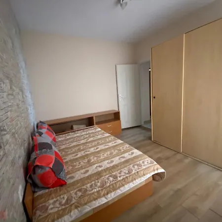 157 Rusalka Apartment سفيتي فلاس